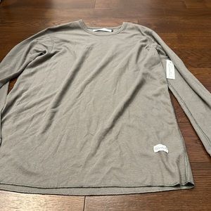 Kinetix. Gray, long sleeved shirt. NWT.